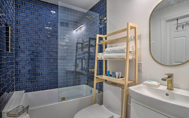 Upscale + Unique Townhome in University City!