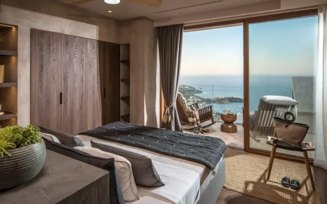 Villa Ouranos - Where the World Unfolds Before you