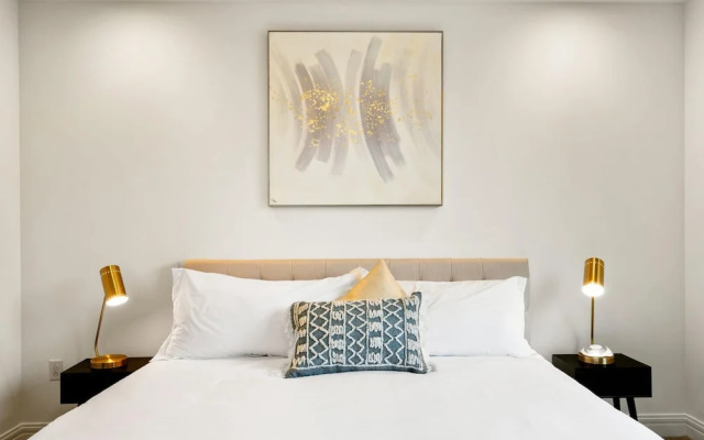 Austin Central 2BD 2BA Apartment