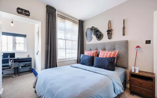 The Writers Light- 2 bed Shoreditch