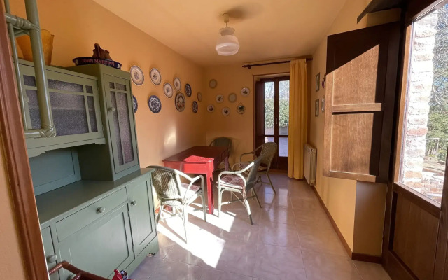 A holiday home with swimming pool in a national park