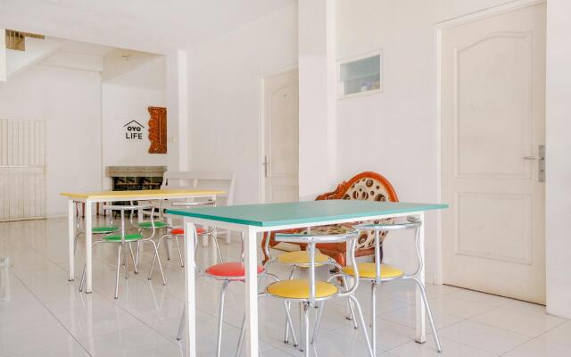 Kost Simpang Borobudur 47 by OYO Rooms