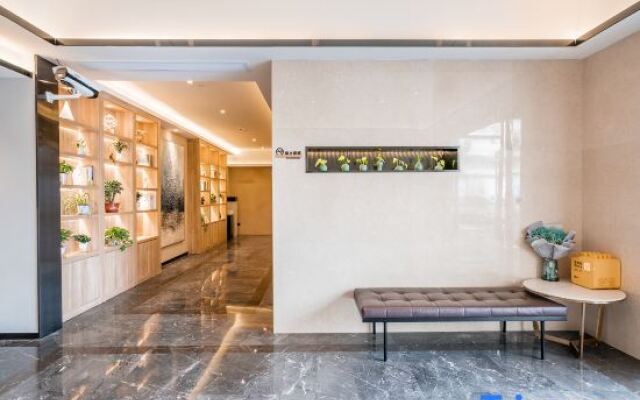 Shanghai Chengan Hotel(Xuhui Binjiang store)