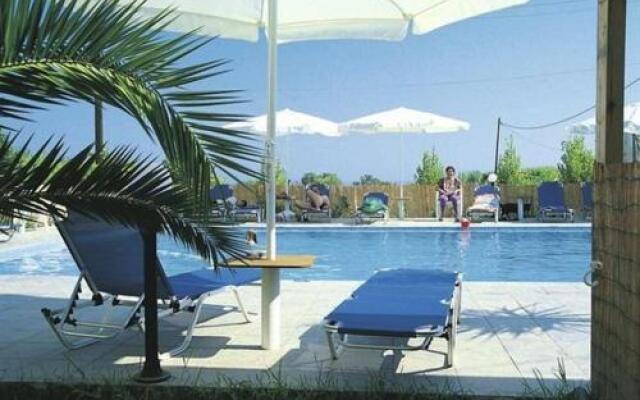Michales Studios And Apartments