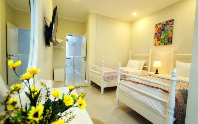 Omah Madam Bed & Breakfast