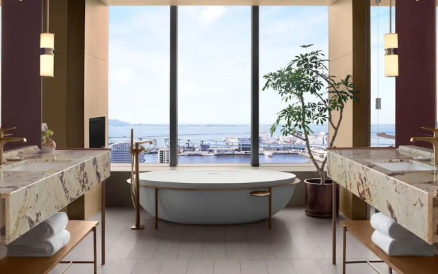 The Ritz-Carlton, Fukuoka