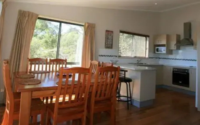 Boronia 5/30 Nettin Circuit