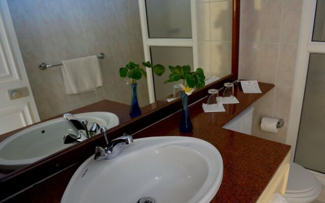 Coral Azur Beach Resort