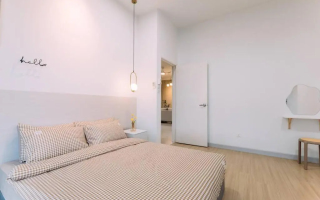 NEW! French Style 3BR 8pax Mytown Sunway Velocity