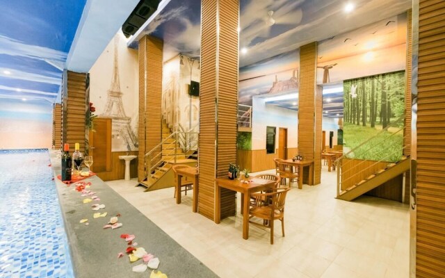 Caroline Hostel