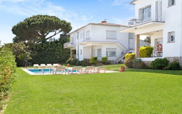Apartment - 2 Bedrooms with Pool - 107156
