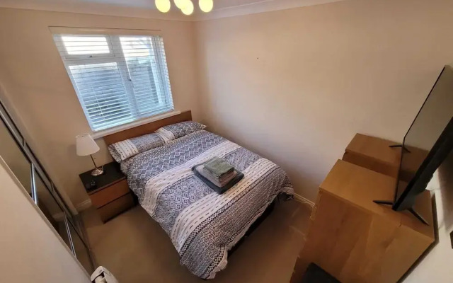 The Mumbles - Bungalow - 2 Bedrooms - Pet Friendly