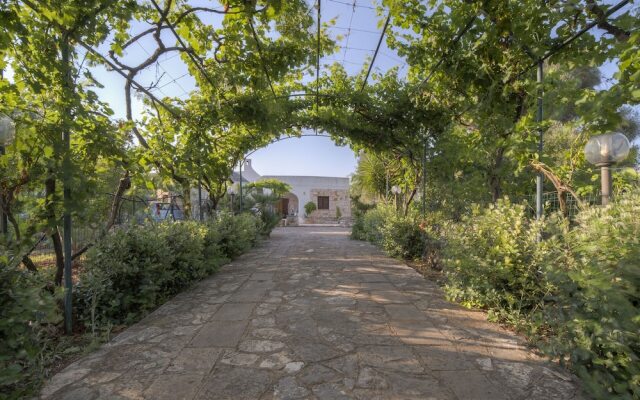 Trullo del Falegname Ostuni by Typney