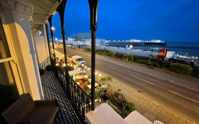 The Regency Studio - Stunning Seaview