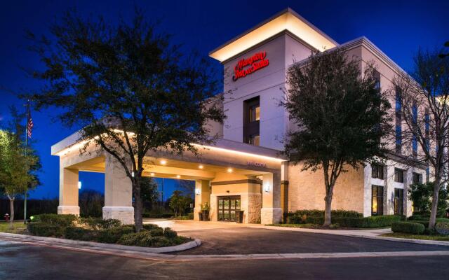 Hampton Inn & Suites Schertz