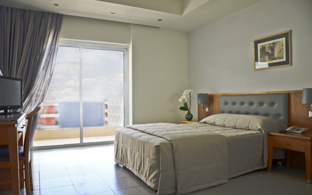 Athena Hotel