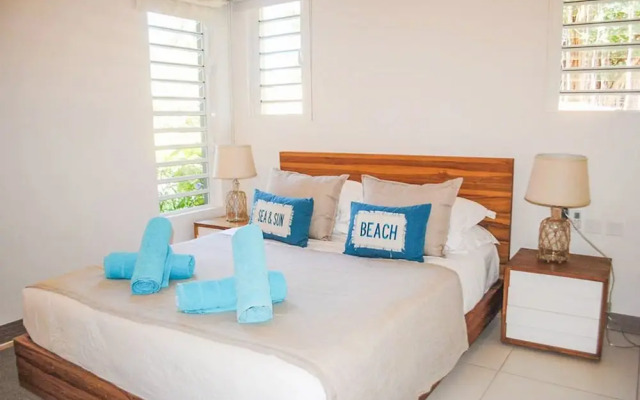 L'Escale Beachfront Luxury Suite By Dream Escapes