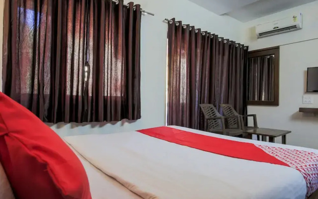 OYO 9518 Hotel Aqua Mira