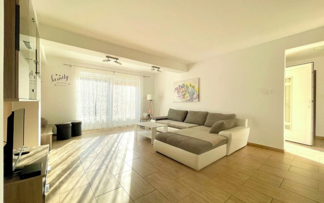 Villa Eternity