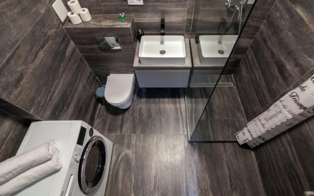 Romari 1 room Forum apartment