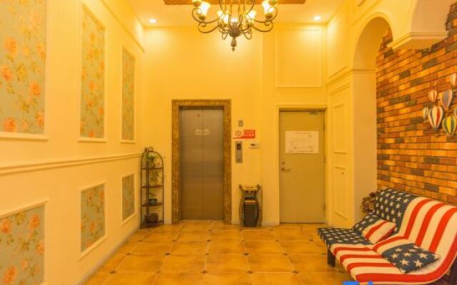 California Journey Holiday Inn (FAW Wuyue Plaza)