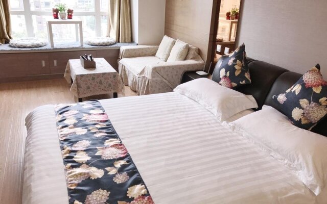 Qingfengxiaozhu Hotel