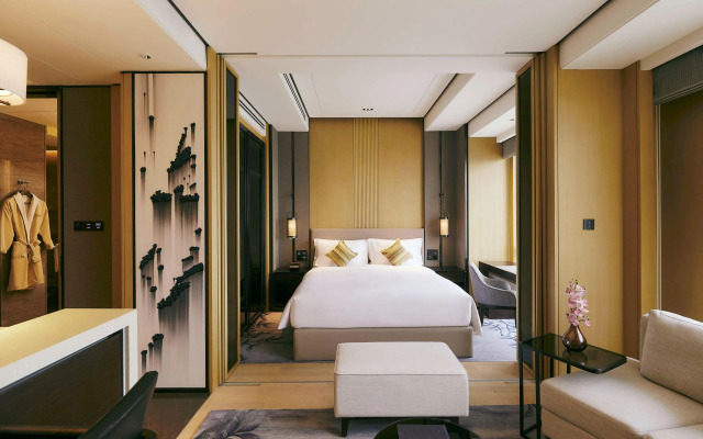 Kempinski Residences Guangzhou - Free shuttle between hotel and Exhibition Center during Canton Fair & Exhibitor registration Counter