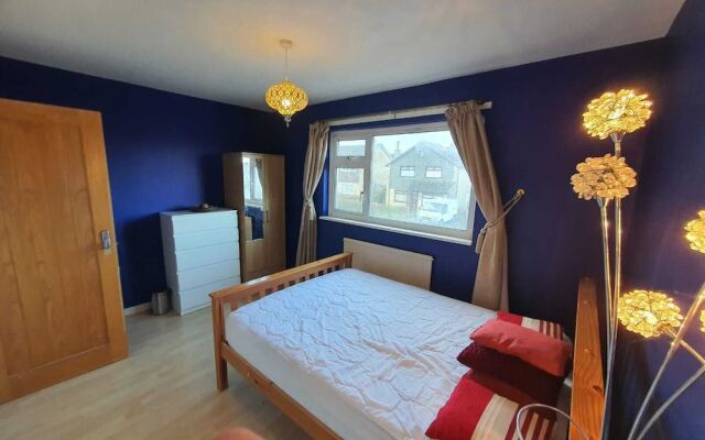 Detached 4-bed House in Leeds