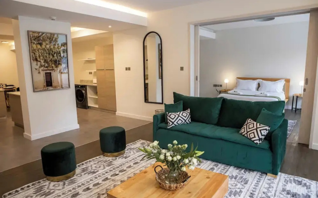 Capital M Apartments by YourHost
