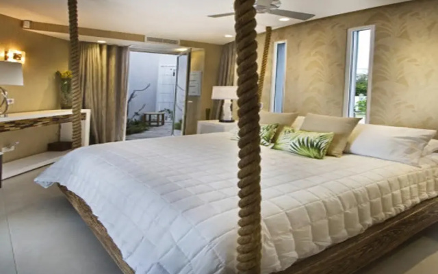 Total Opulence on the Beach, Huge Heated Pool, Sunken Bar, Sound System Throughout, VIP Service — фото 3