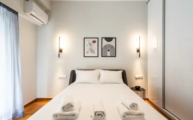 LIV - Peaceful Pagrati Getaway