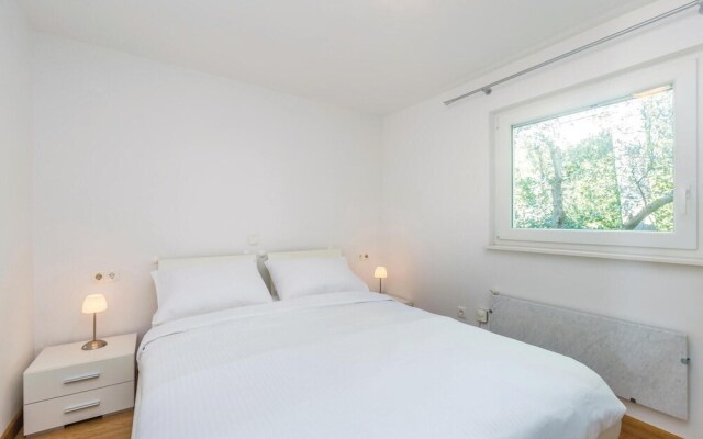 Beautiful Home in Krk With Jacuzzi, Wifi and 3 Bedrooms