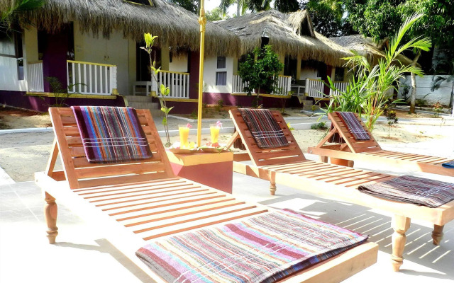 Phoenix Island Resort