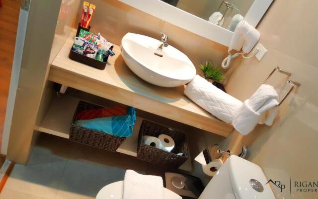 Riganna One @ Shell Residences - near Airport,MOA