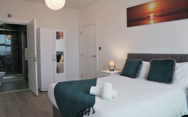Sapphire House Apartments
