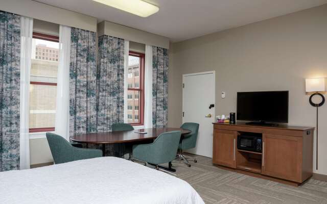 Hampton Inn Indianapolis Downtown Across from Circle Centre
