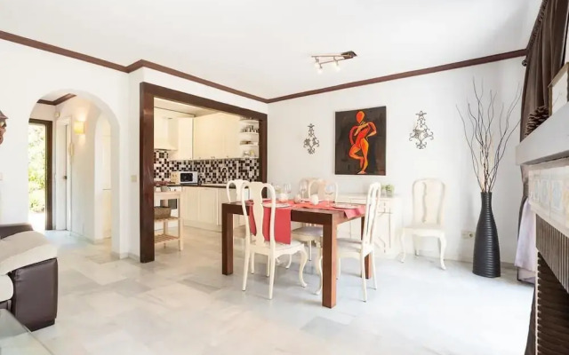 MalagaSuite Beautiful Village Calahonda