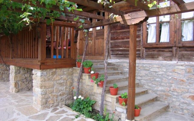 The House With The Vine Guest House