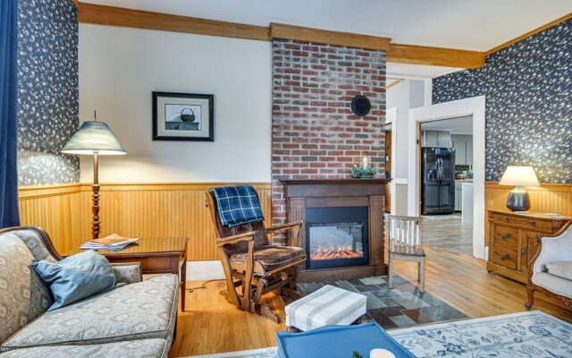 Charming Wilton Vacation Rental w/ Fire Pit