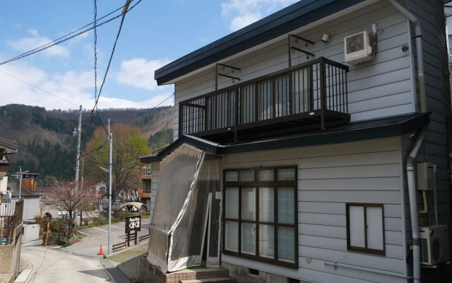 Kalik House