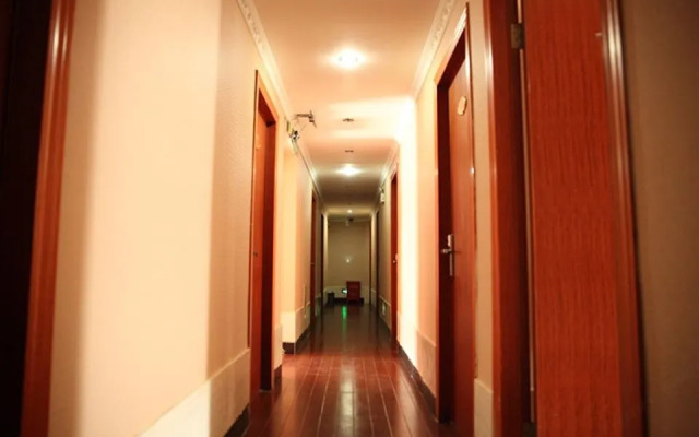 Jiushun Business Hotel (Hangzhou Jiubao Bus Terminal)