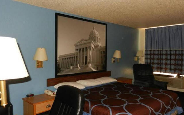 Super 8 Motel - Potosi