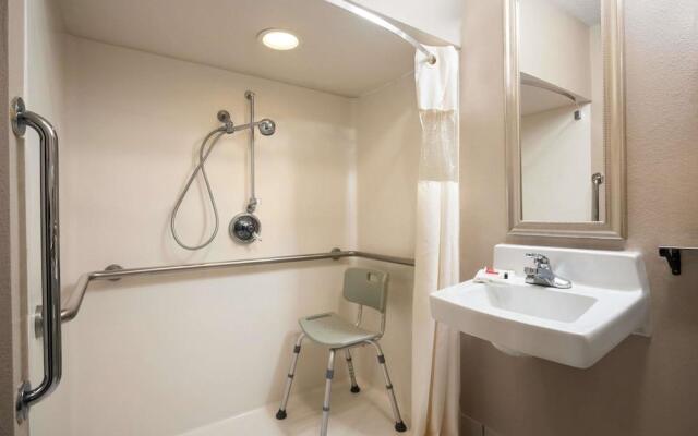 Baymont Inn & Suites Warrenton