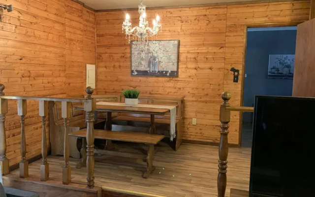 Grey Squirrel Resort