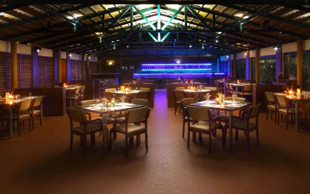 OYO 13566 Kumars The White House