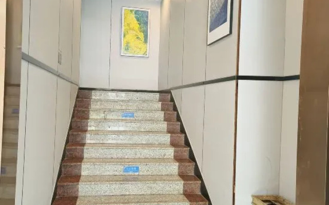 China Youth International Hotel