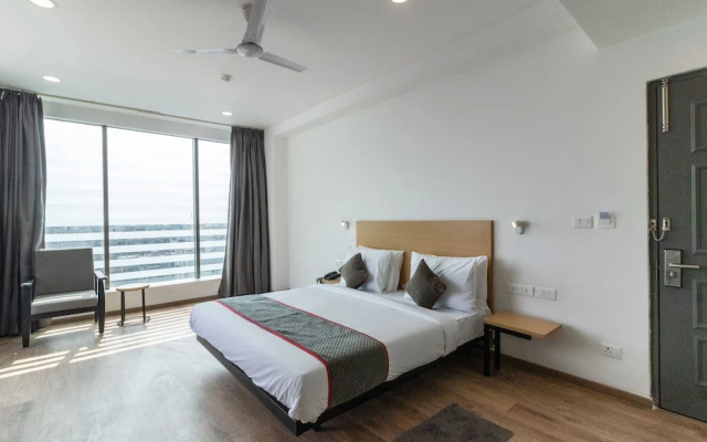 OYO Townhouse 120 The Axis