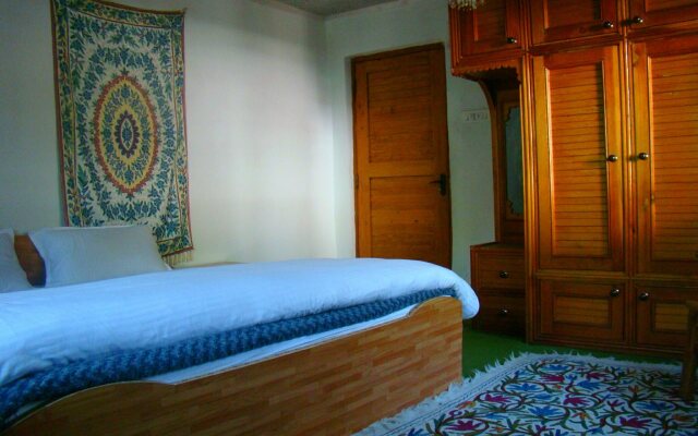 Hillscape Inn
