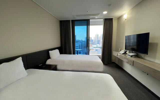 Riviera Incheon Airport Hotel