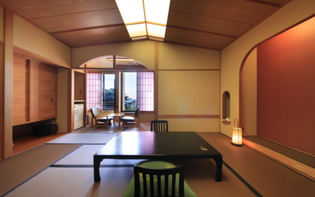 Nishiizu Koyoi